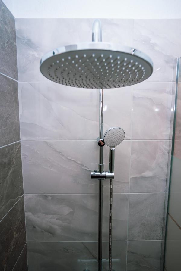 Seashell Luxury Apartment Никити Экстерьер фото